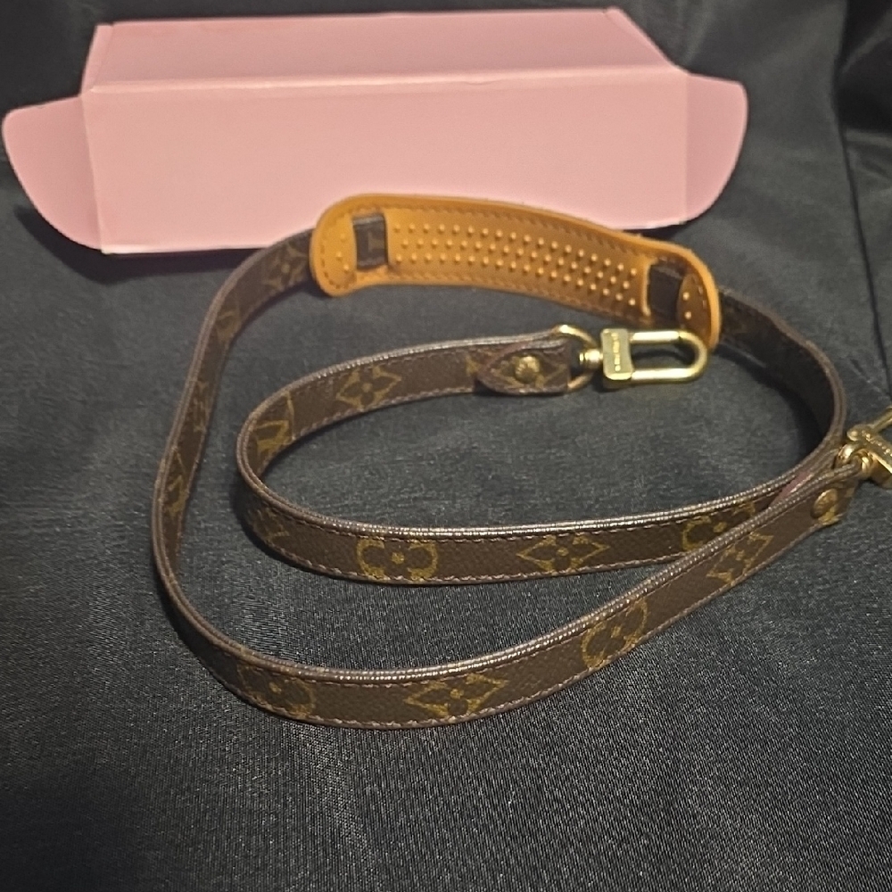 LOUIS VUITTON Monogram Strap